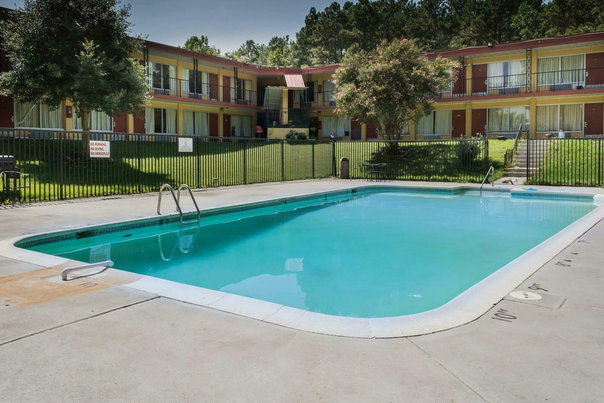 Rodeway Inn Colonial Heights I-95 Exterior foto